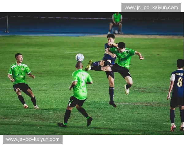 开云体育西甲联赛直播：带你穿越球场的每一个瞬间